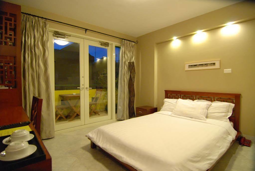 Iris Boutique Hotel Hanoi Buitenkant foto